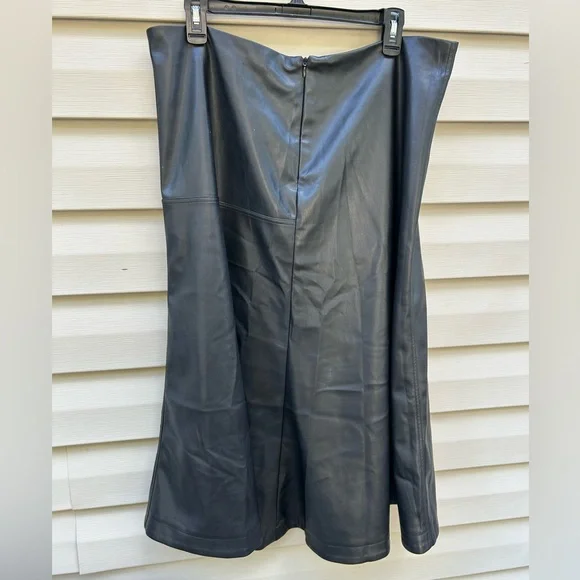 Modern Citizen Harley XL black vegan leather A line skirt - Picture 3 of 8